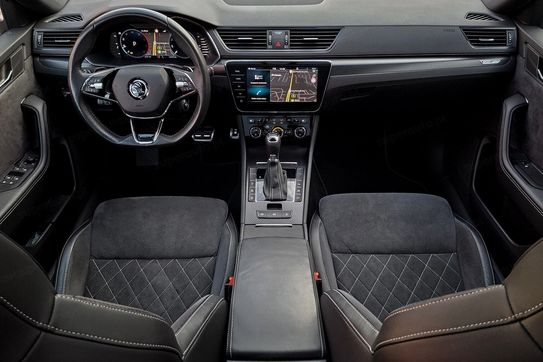 Skoda Superb 2.0 TDI SCR Sportline DSG