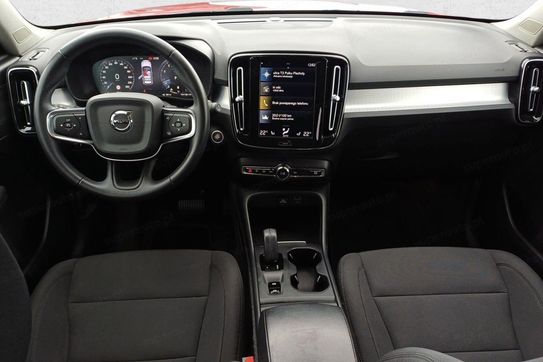 Volvo XC40 B4 B AWD Momentum Pro aut