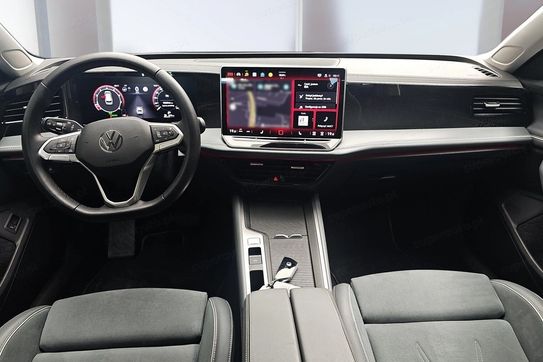 Volkswagen Passat TSI ACT mHEV Business DSG
