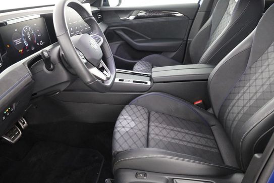 Volkswagen Passat 2.0 TSI 4Mot. R-Line DSG