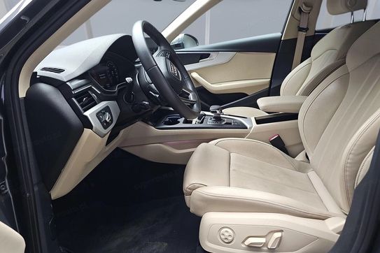 Audi A4 40 TFSI quattro S Line
