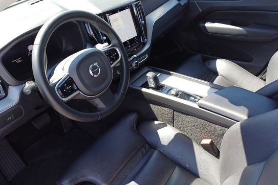 Volvo XC60 B4 D Plus Dark aut