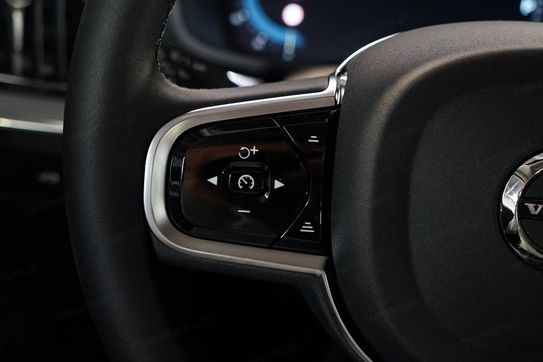Volvo V60 Plus Dark