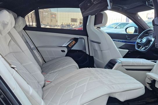 BMW Seria 7 740d xDrive M Sport