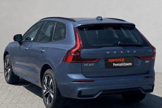 Volvo XC60 B5 B AWD Plus Dark
