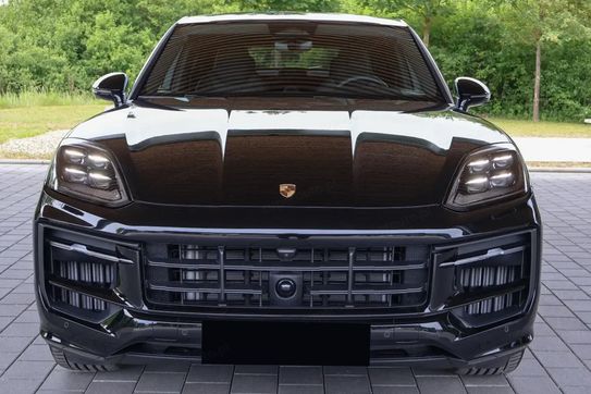 Porsche Cayenne Coupe E-Hybrid Black Edition