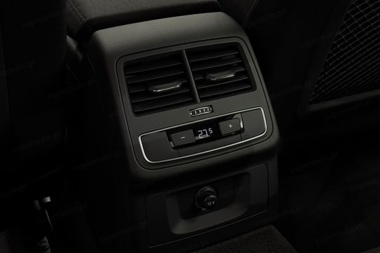 Audi A4 35 TFSI mHEV S Line S tronic