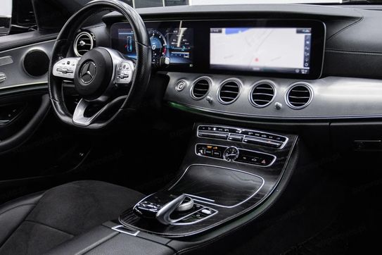 Mercedes E Klasa 220 d 4-Matic AMG