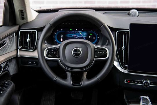 Volvo XC90 T8 AWD Plug-In Hybrid Ultra Dark