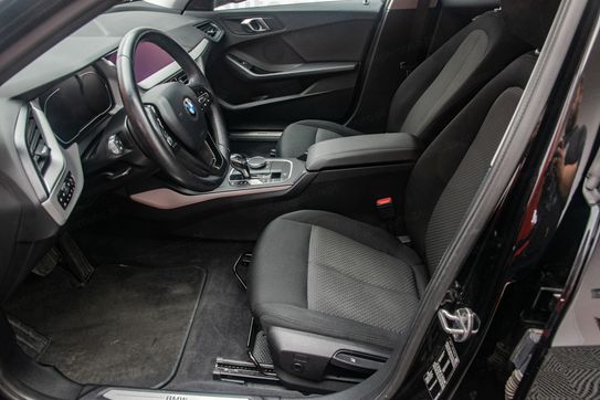 BMW Seria 1 118i Advantage aut