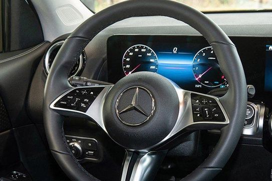 Mercedes GLB 200 Progressive