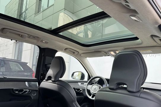 Volvo XC90 T8 AWD Plug-In Hybrid Ultra Dark 7os