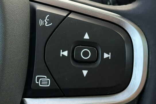 Volvo XC60 T6 Plug-In Hybrid AWD Core