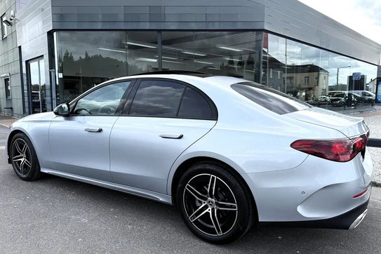 Mercedes Klasa E 220 d  4-Matic AMG