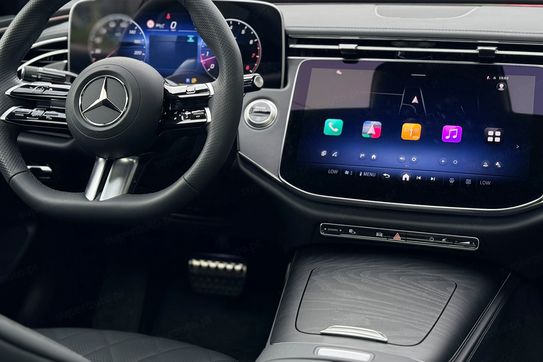 Mercedes E Klasa 200 4-Matic AMG