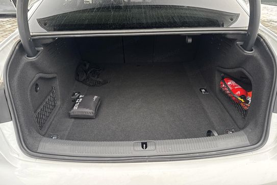 Audi A4 35 TFSI Advanced