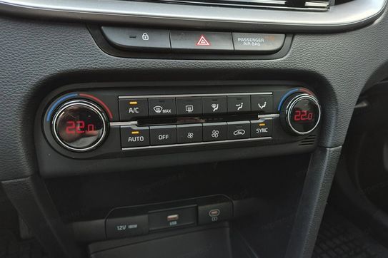 Kia Ceed 1.5 T-GDI M
