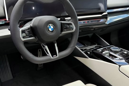 BMW Seria 5 520d xDrive M Sport