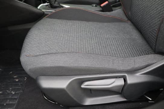 Peugeot 2008 STYLE 1.2 Turbo