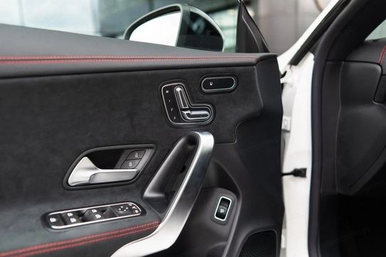 Mercedes CLA Shooting Brake 200 AMG Line