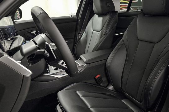 BMW Seria 3 320i xDrive M Sport