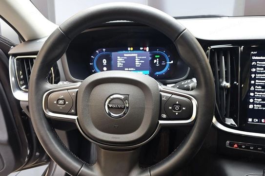 Volvo V60 T6 Plug-In Hybrid AWD Core