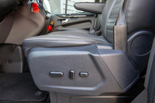 Ford Tourneo Custom L2H1 AT