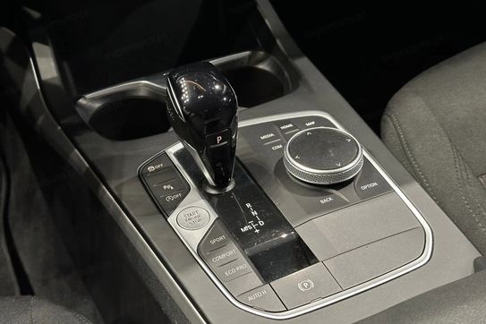 BMW Seria 1 118i Advantage