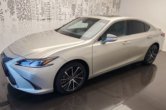 Lexus ES 300h Business Edition 2.5 E-CVT