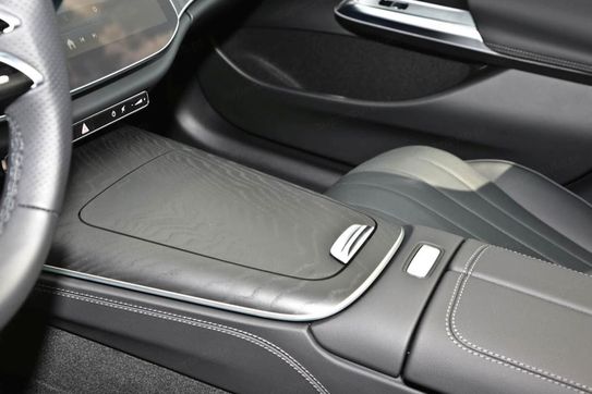 Mercedes Klasa E 220 d 4-Matic AMG