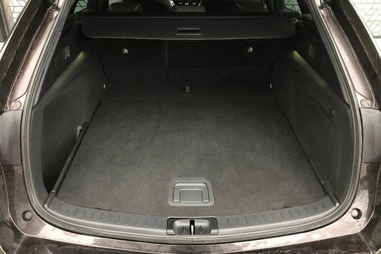 Toyota Corolla 2.0 Hybrid Trek