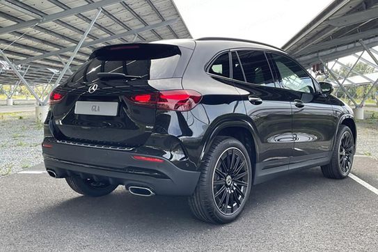 Mercedes GLA 220 4-Matic AMG Line