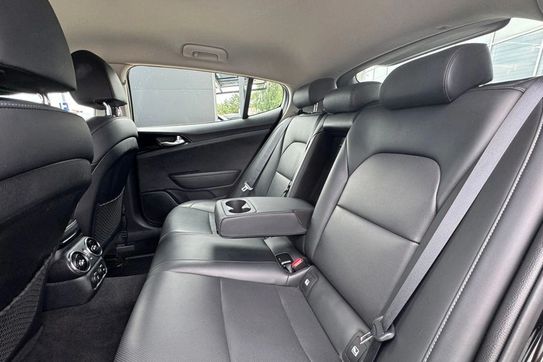 Kia Stinger 2.0 T-GDI L