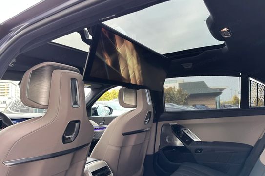 BMW Seria 7 M760e xDrive