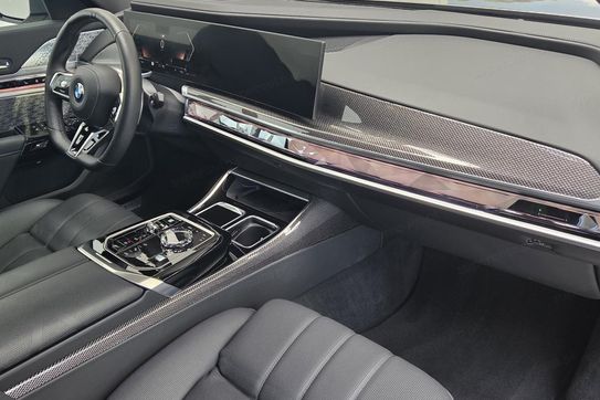 BMW Seria 7 740d xDrive M Sport