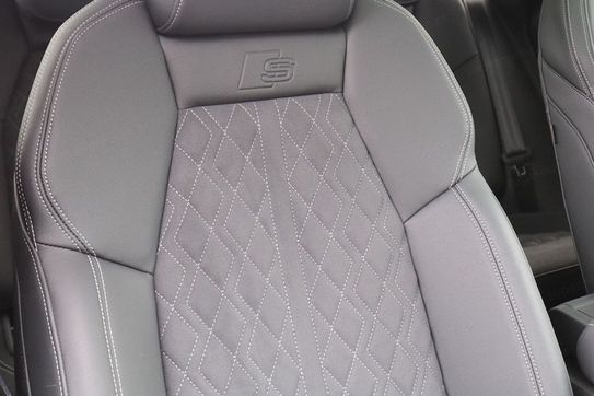 Audi Q4 e-tron 45 S Line Edition