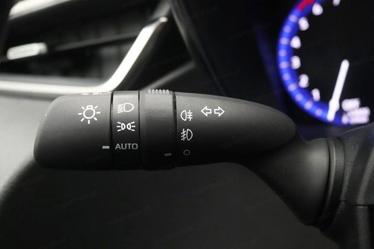 Suzuki Swace Elegance 1.8 Hybrid CVT