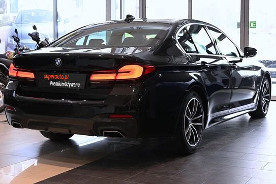 BMW Seria 5 520i mHEV aut