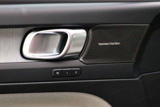 Volvo XC40 B4 Ultra Dark