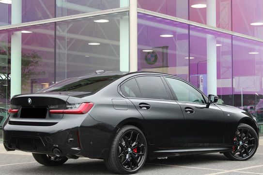 BMW Seria 3 330i xDrive M Sport