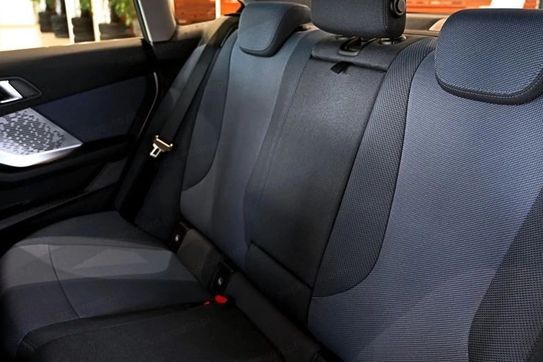 BMW Seria 2 220