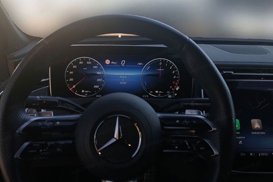 Mercedes Klasa E 300 de PHEV 4-Matic AMG Line
