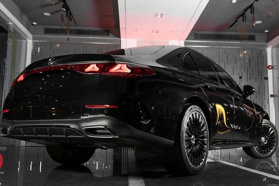 Mercedes E Klasa 220 d 4-Matic AMG