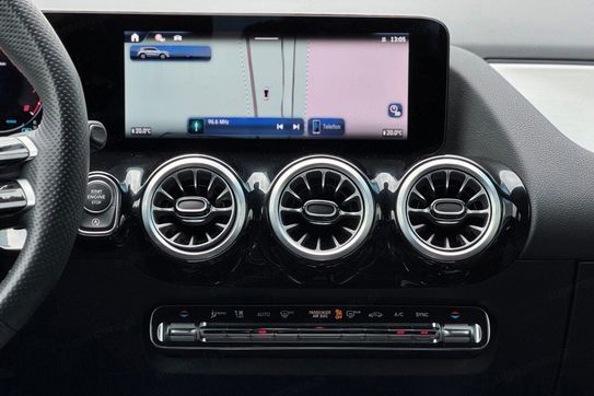 Mercedes GLA 220 4-Matic AMG Line
