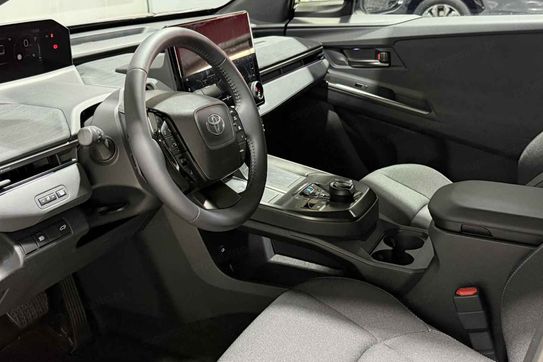 Toyota C-HR + Style BEV