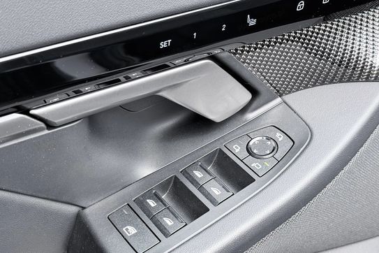 BMW Seria 5 Touring 520d xDrive M Sport