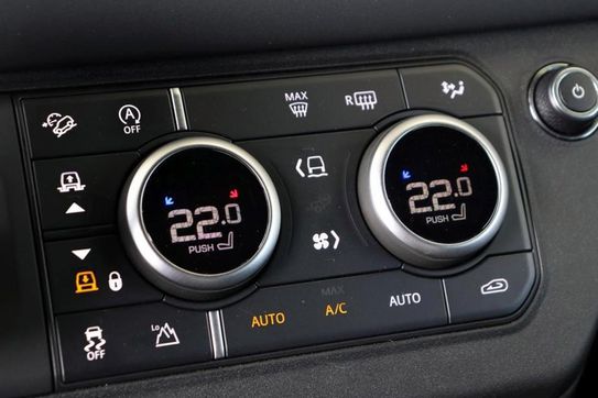 Land Rover Defender 130 5.0 P425 Outbound