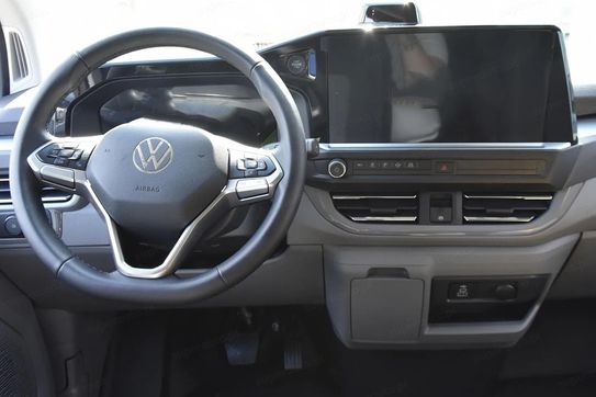 Volkswagen Transporter Plus Edition L2H1 DSG