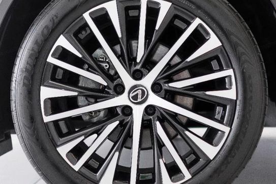 Lexus RZ 450e Omotenashi DIRECT4