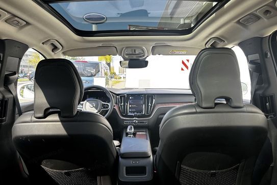 Volvo XC60 T8 Plug-In Hybrid AWD Plus Bright aut